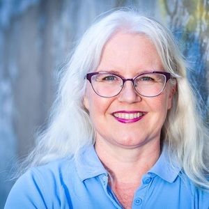 Meet your Posher, Joann